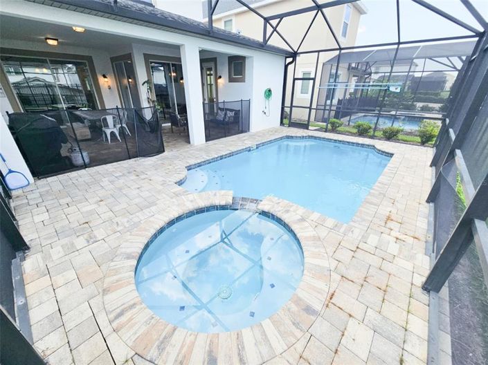 Image No.58-6 Bed Property for sale