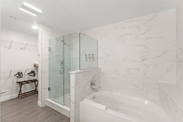 Image No.18-3 Bed Property for sale