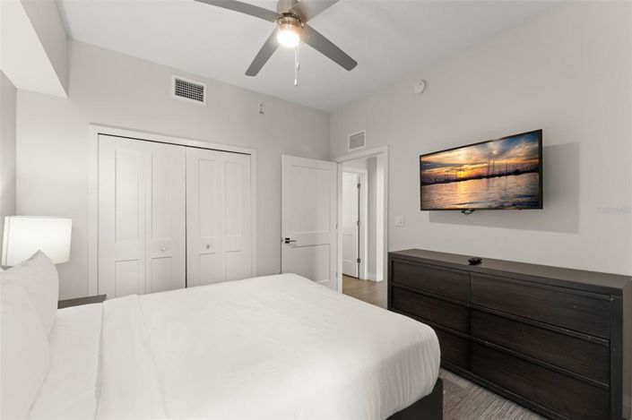 Image No.24-3 Bed Property for sale