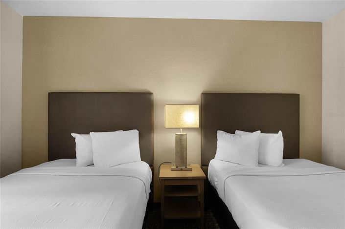 Image No.17-2 Bed Property for sale