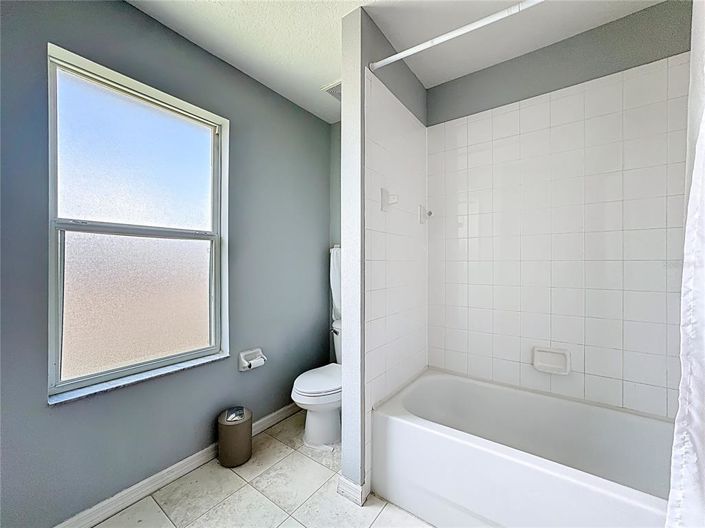 Image No.27-4 Bed Property for sale