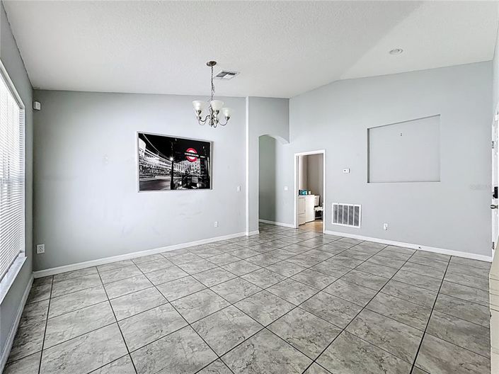 Image No.6-4 Bed Property for sale