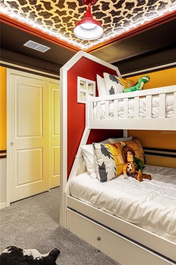 Image No.21-5 Bed Townhouse for sale