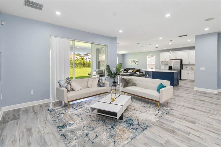 Image No.11-4 Bed Property for sale