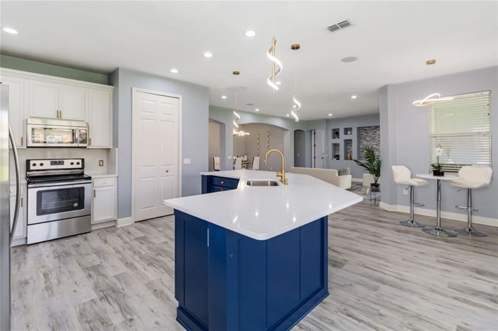 Image No.16-4 Bed Property for sale