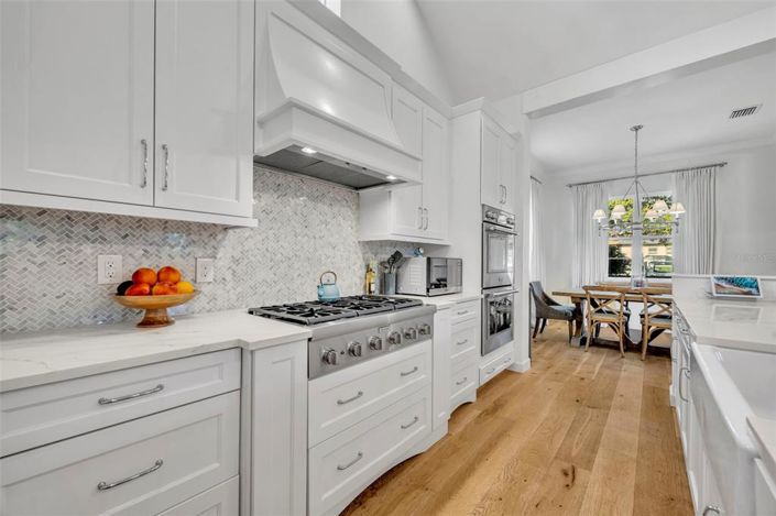 Image No.17-4 Bed Property for sale