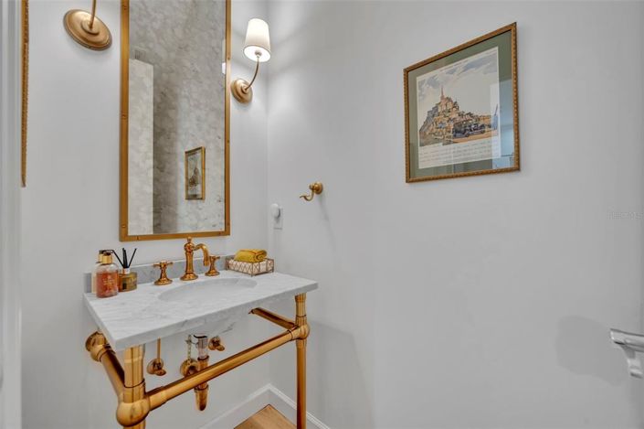 Image No.19-4 Bed Property for sale