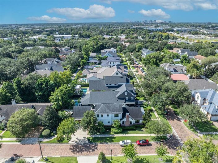 Image No.41-4 Bed Property for sale