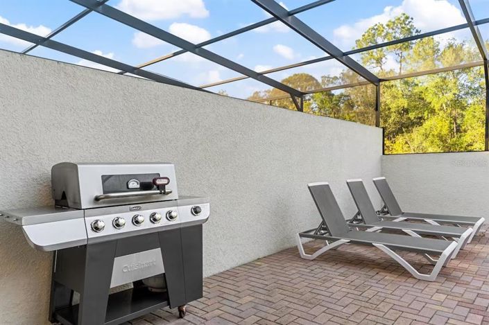 Image No.12-5 Bed Townhouse for sale