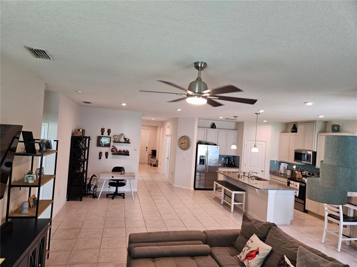 Image No.15-3 Bed Property for sale