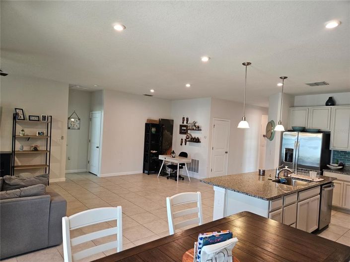 Image No.20-3 Bed Property for sale