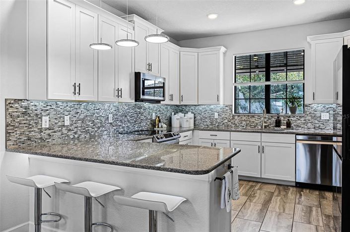 Image No.14-4 Bed Townhouse for sale