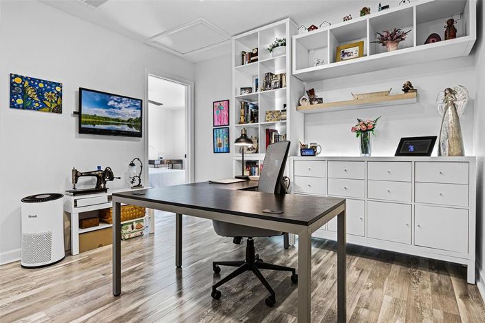 Image No.32-4 Bed Townhouse for sale