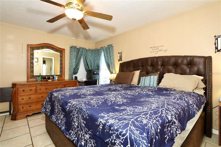 Image No.11-3 Bed Property for sale