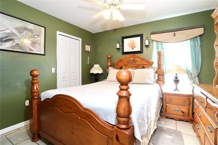 Image No.15-3 Bed Property for sale