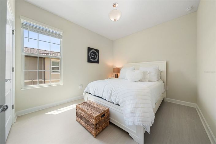 Image No.22-5 Bed Townhouse for sale