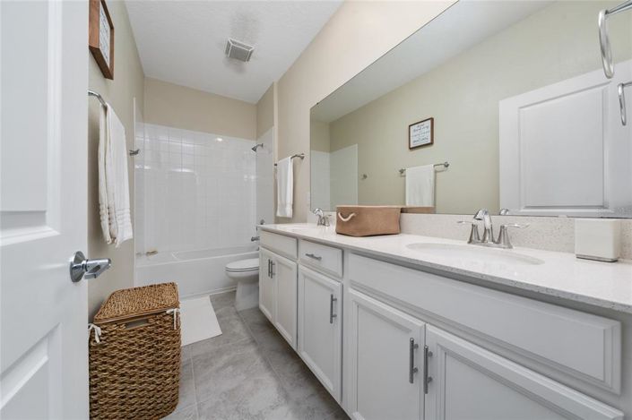 Image No.26-5 Bed Townhouse for sale