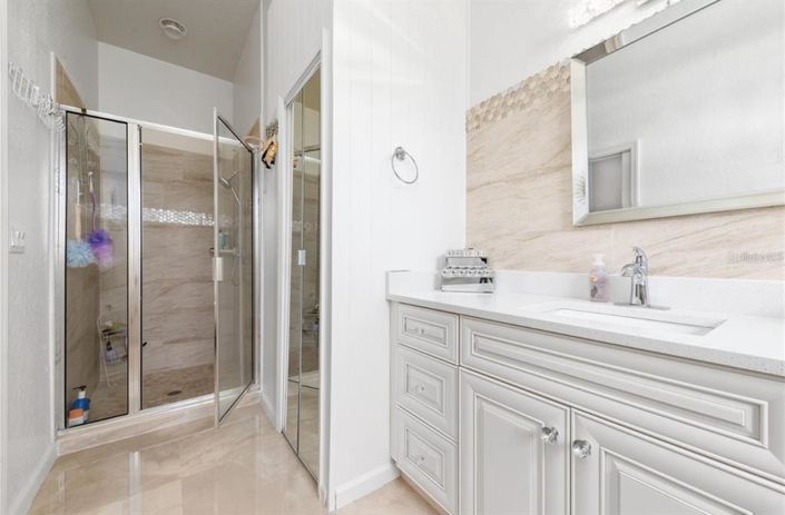 Image No.16-4 Bed Property for sale