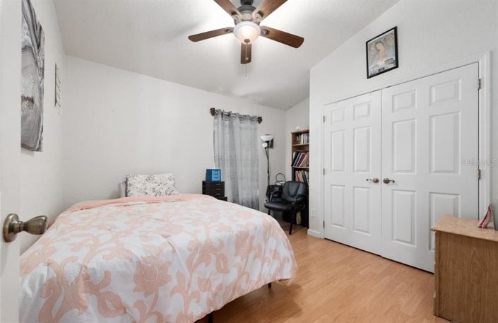 Image No.17-4 Bed Property for sale