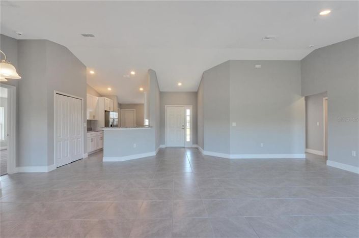 Image No.4-4 Bed Property for sale