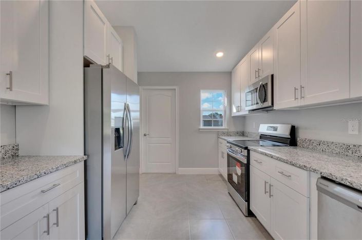 Image No.8-4 Bed Property for sale