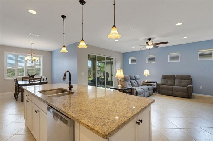 Image No.12-2 Bed Property for sale