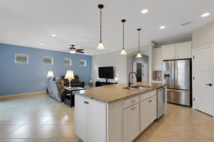 Image No.15-2 Bed Property for sale