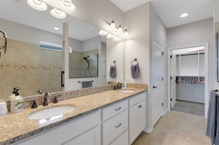 Image No.24-2 Bed Property for sale