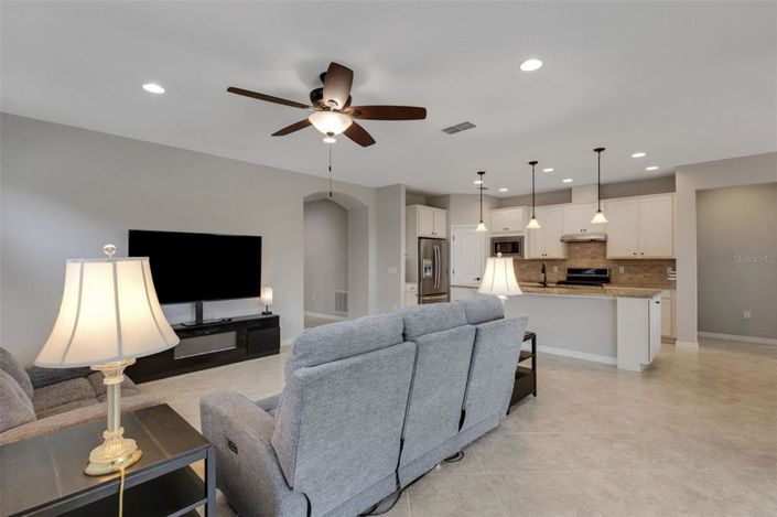 Image No.8-2 Bed Property for sale