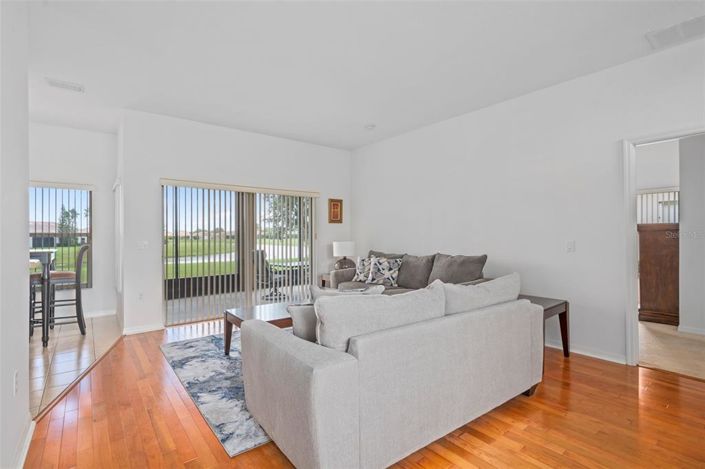 Image No.3-3 Bed Property for sale