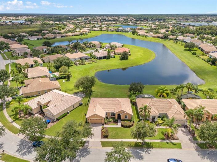 Image No.30-3 Bed Property for sale