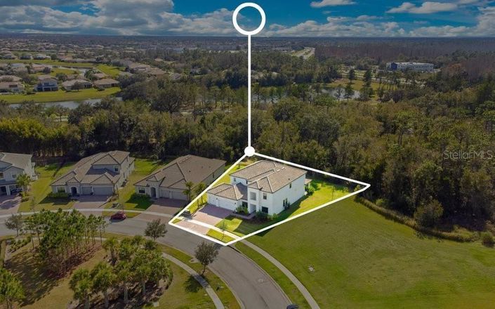 Image No.4-5 Bed Property for sale