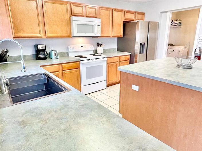 Image No.10-4 Bed Property for sale