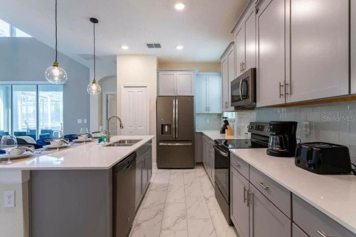 Image No.29-5 Bed Property for sale