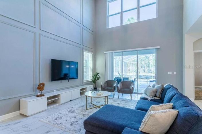 Image No.6-5 Bed Property for sale