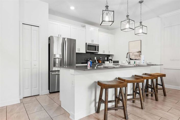 Image No.10-4 Bed Townhouse for sale