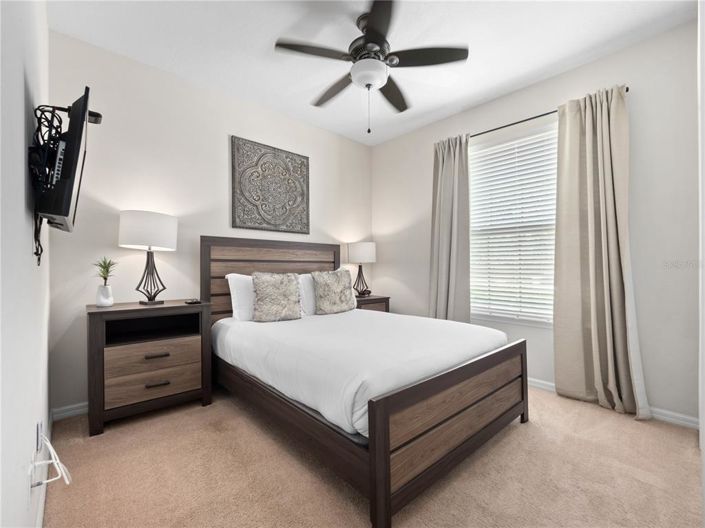 Image No.13-8 Bed Property for sale