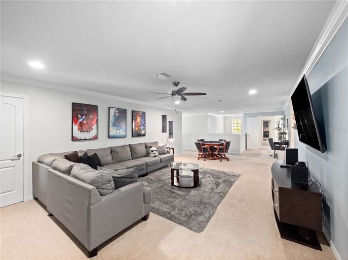 Image No.24-8 Bed Property for sale