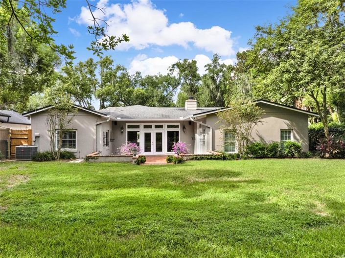 Image No.26-5 Bed Property for sale