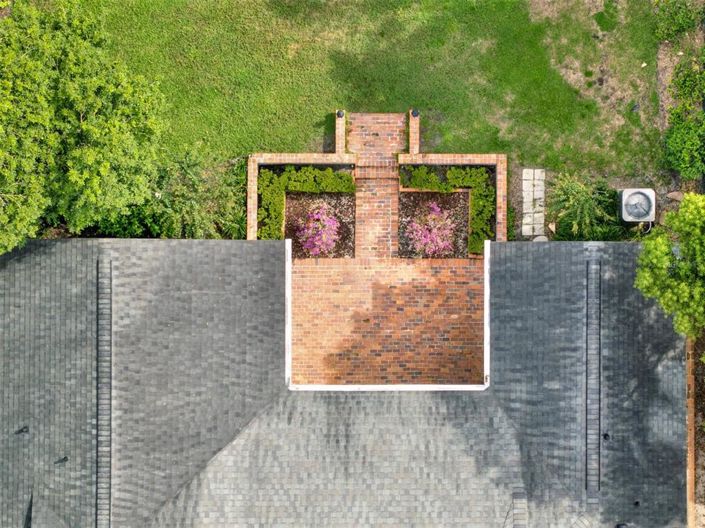 Image No.28-5 Bed Property for sale