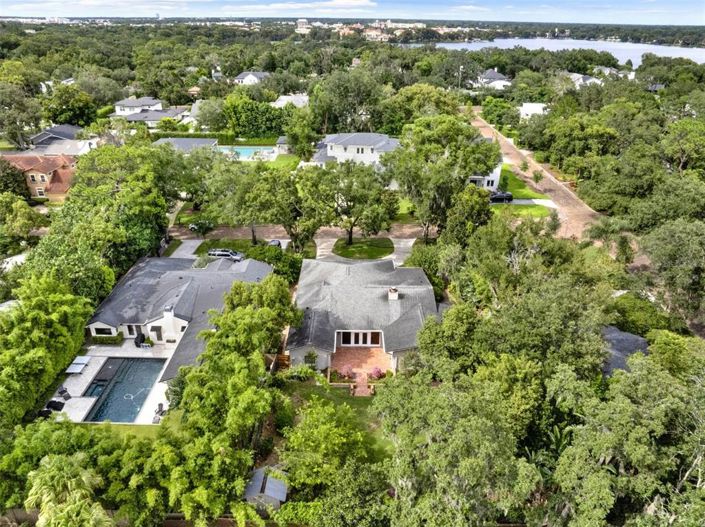 Image No.29-5 Bed Property for sale