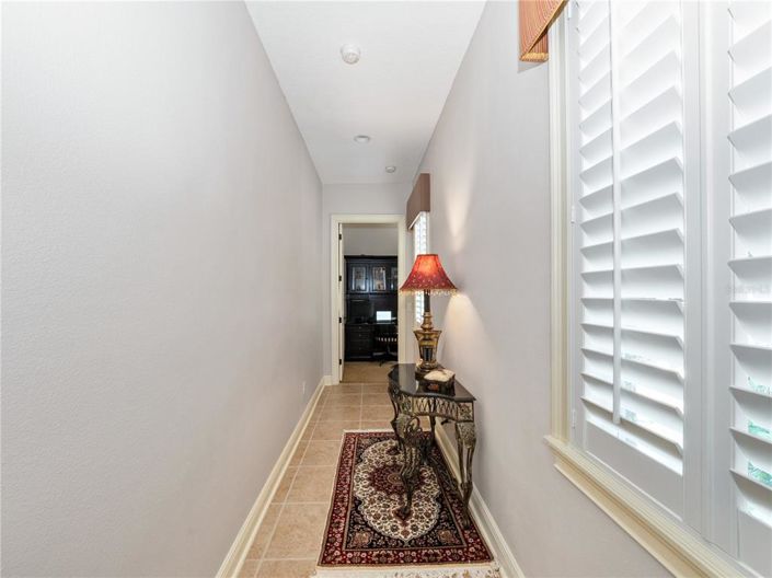 Image No.16-5 Bed Property for sale