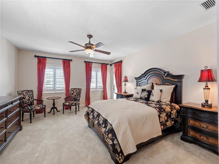 Image No.37-5 Bed Property for sale