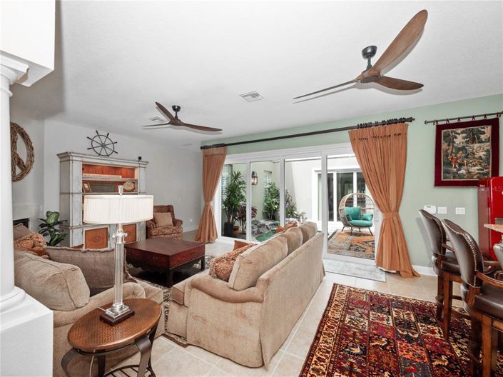 Image No.4-5 Bed Property for sale