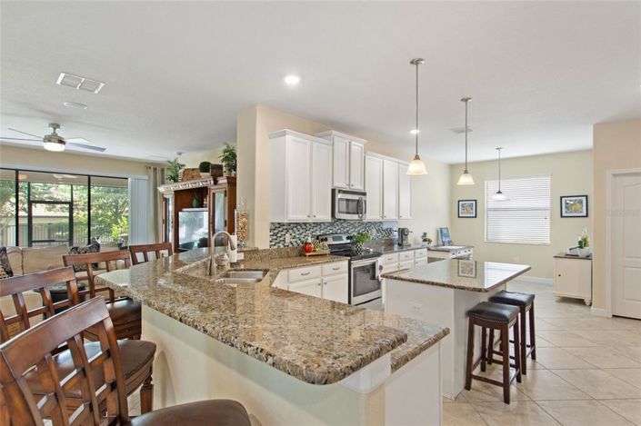 Image No.6-4 Bed Property for sale