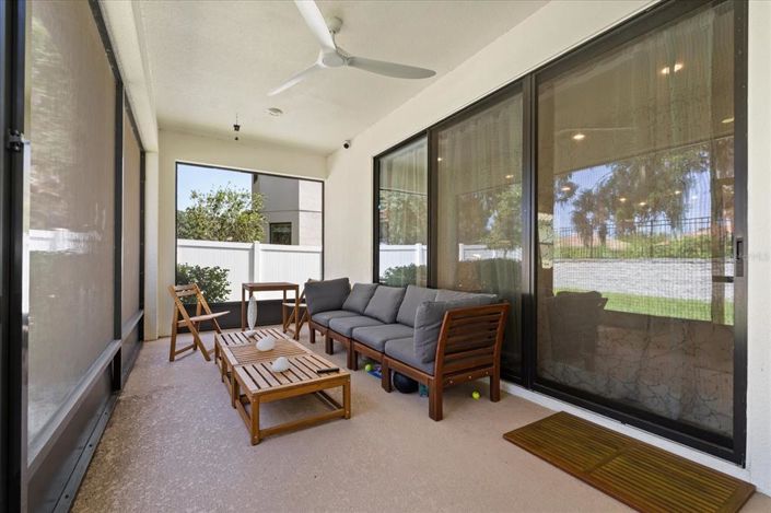 Image No.32-4 Bed Property for sale