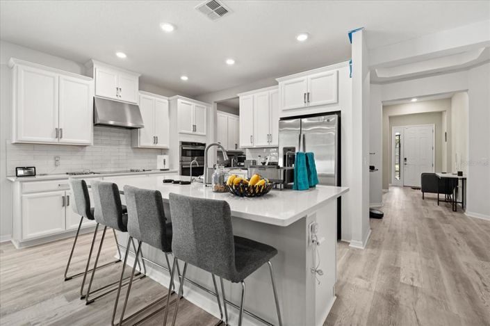 Image No.8-4 Bed Property for sale