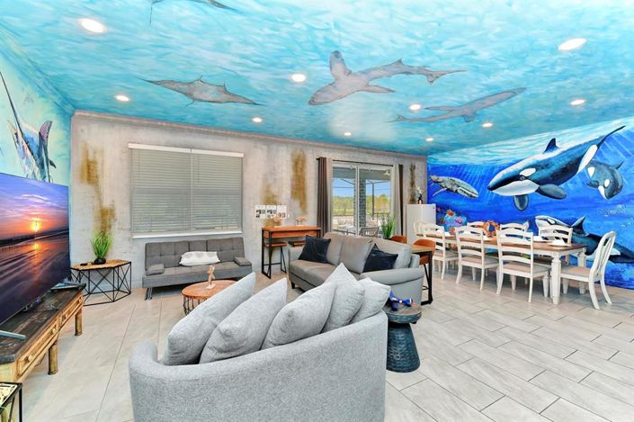 Image No.10-9 Bed Property for sale