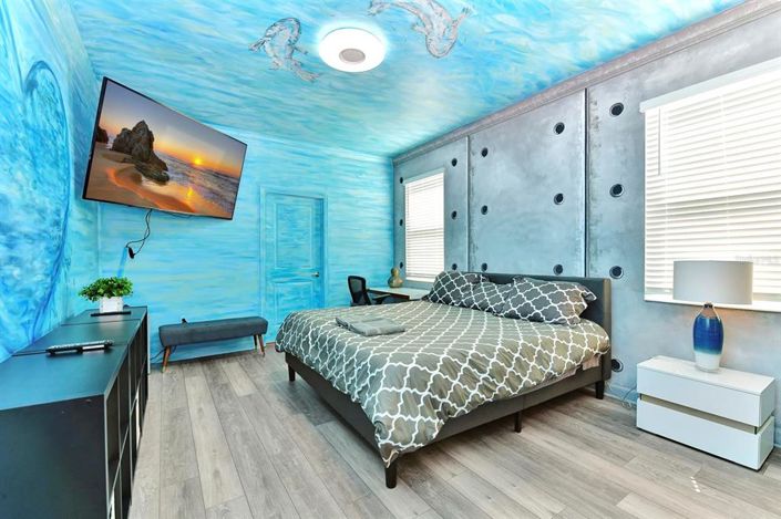 Image No.21-9 Bed Property for sale