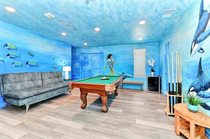 Image No.4-9 Bed Property for sale